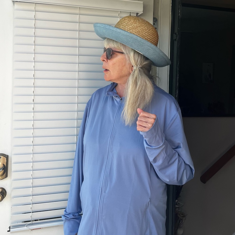 Women’s Tan Straw Hat with Light Blue Denim Trim - Picture 5 of 5